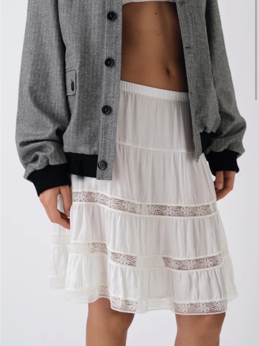 Gimaguas Cielo Skirt 

White Lace Tiered Midi Skirt